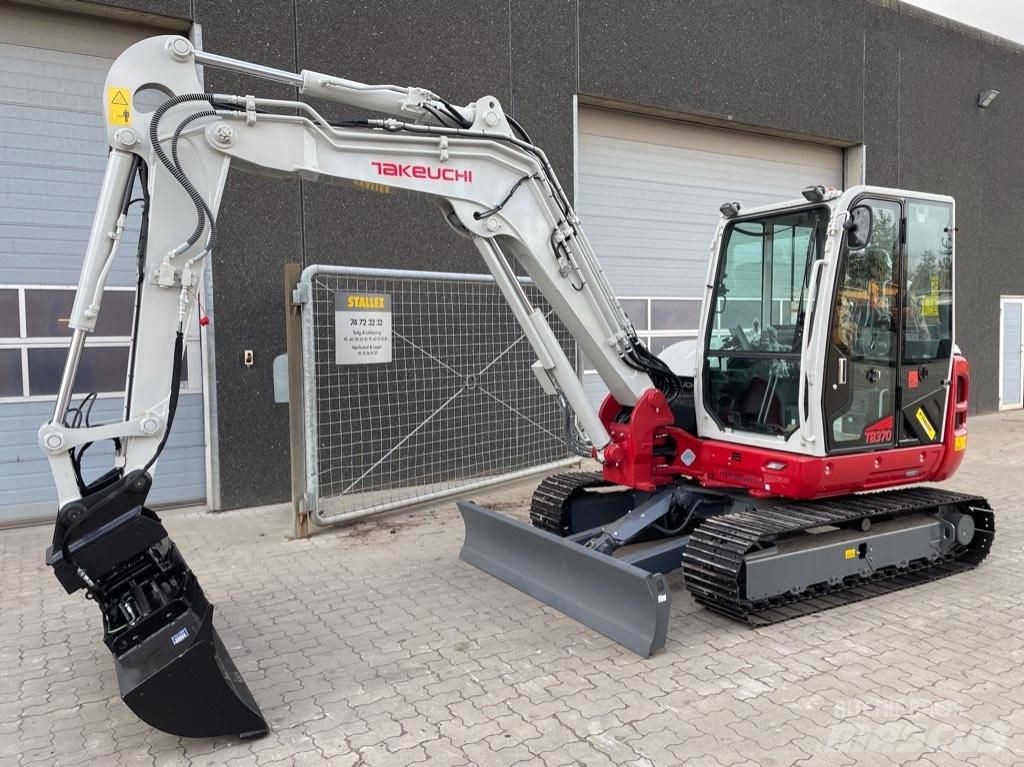 Takeuchi TB370 Мини-экскаваторы