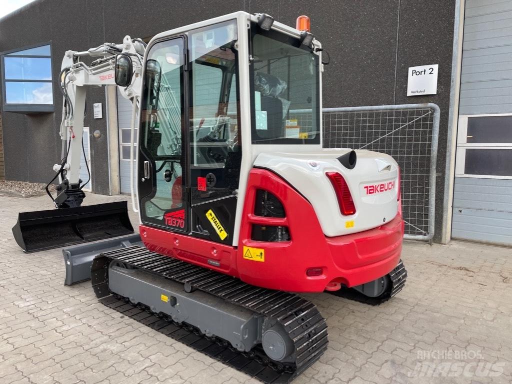 Takeuchi TB370 Мини-экскаваторы