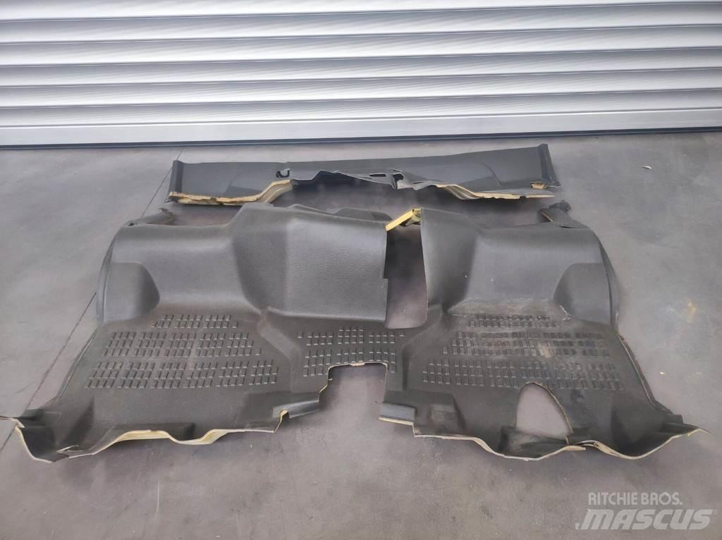 Renault Floor Mat Кабины