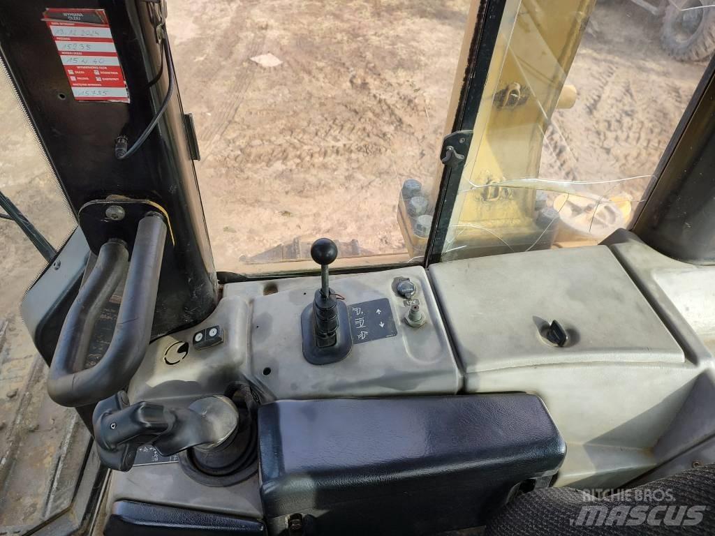 CAT D 6 N LGP Гусеничные бульдозеры