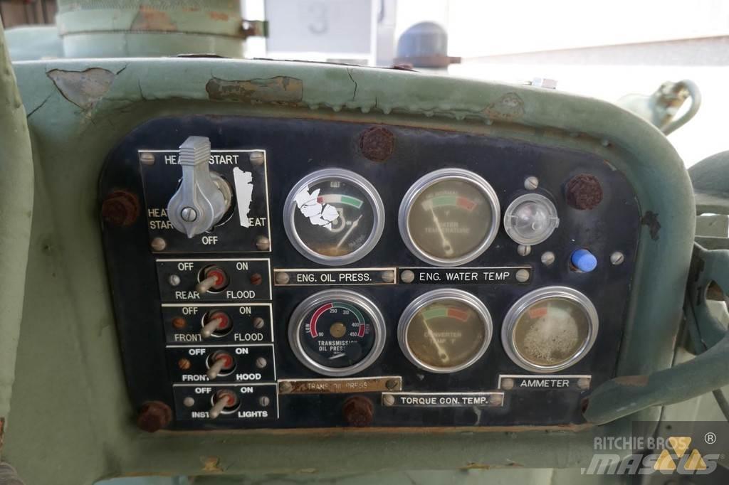 CAT D7F Ex-army Гусеничные бульдозеры