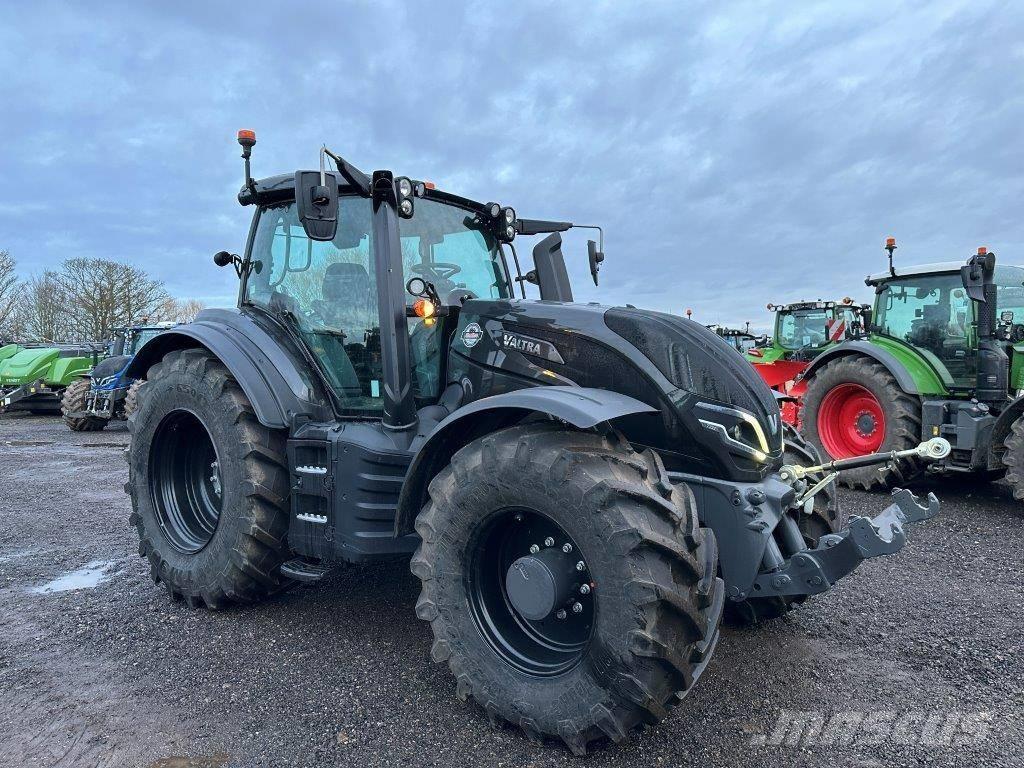Valtra T 235 Direct Трактора