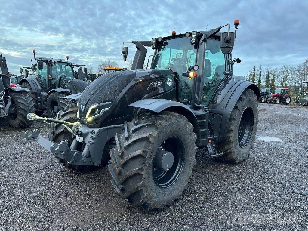 Valtra T 235 Direct Трактора