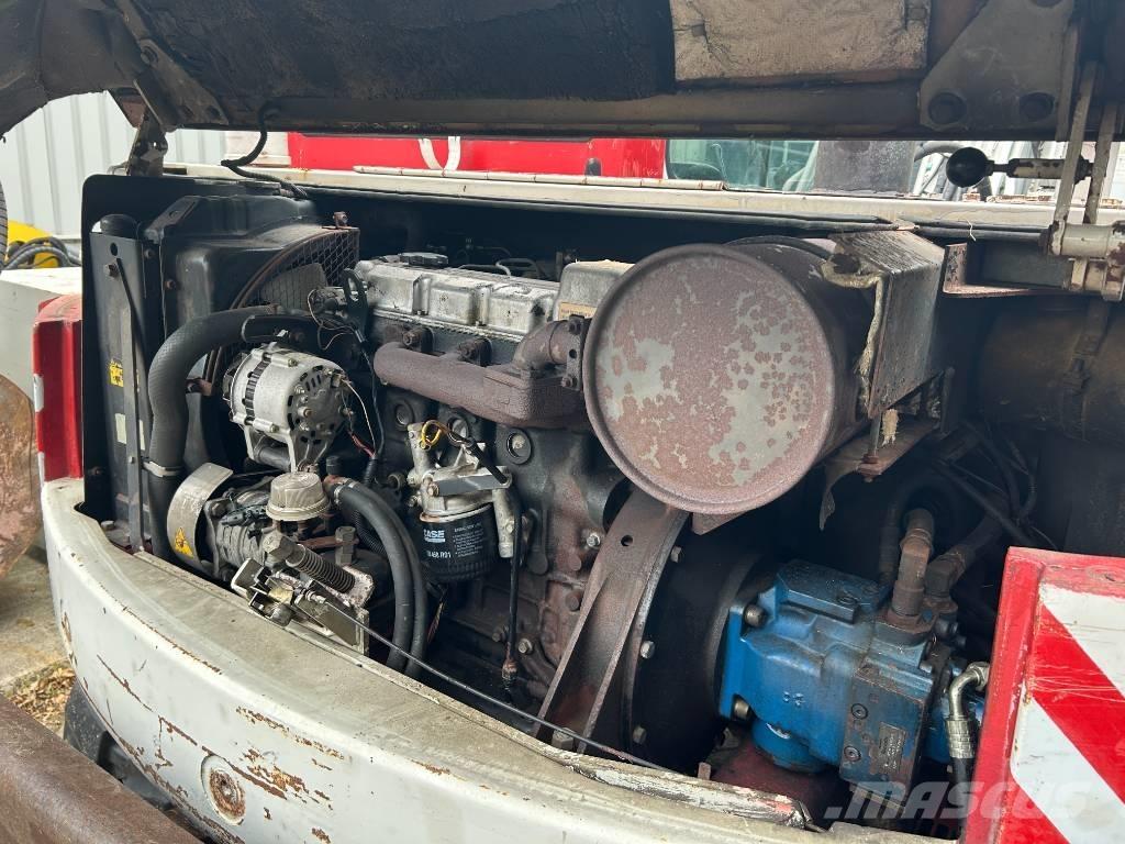 Takeuchi TB070 Мини-экскаваторы