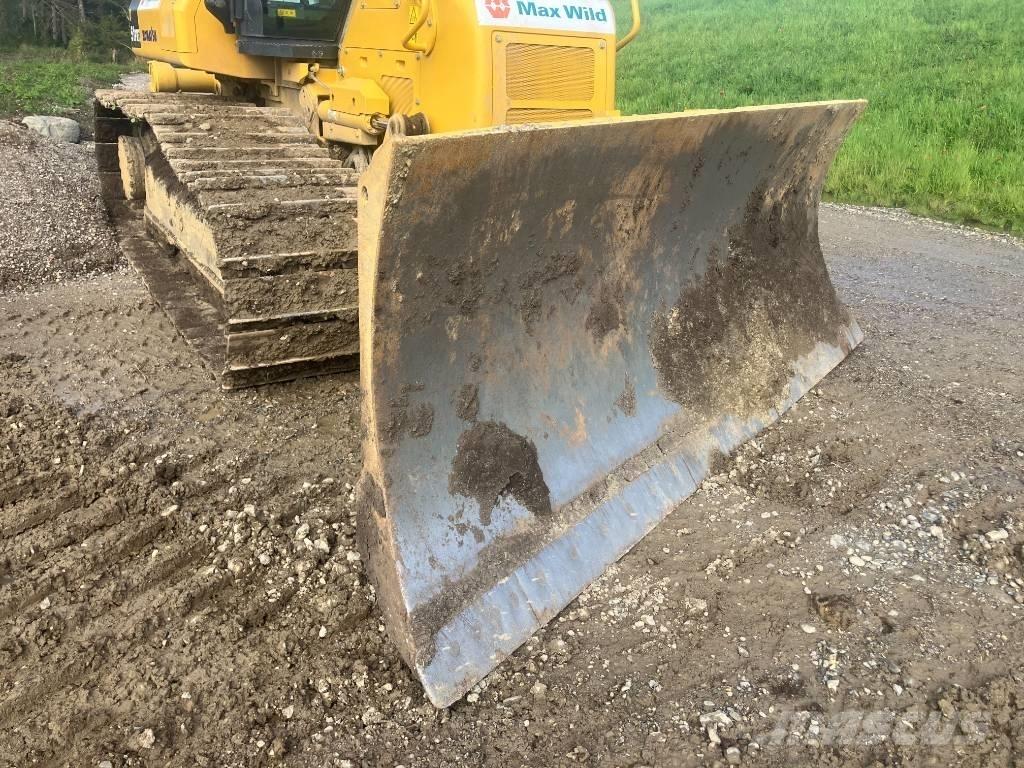 Komatsu D51PXi - 24 Гусеничные бульдозеры