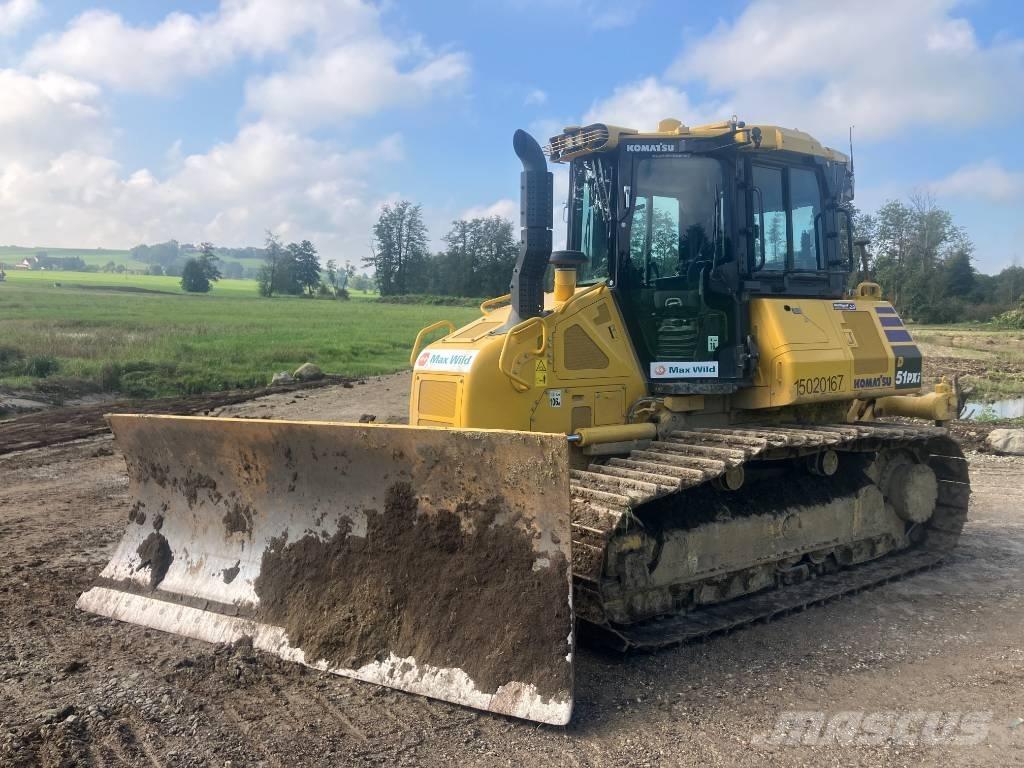 Komatsu D51PXi - 24 Гусеничные бульдозеры