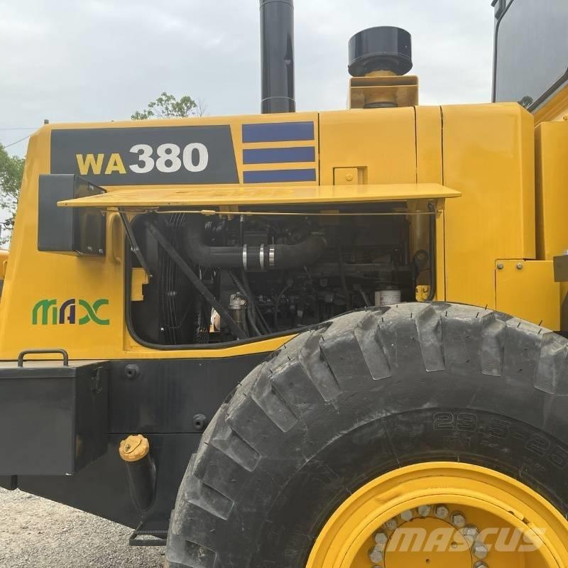 Komatsu WA 380 Фронтальные погрузчики