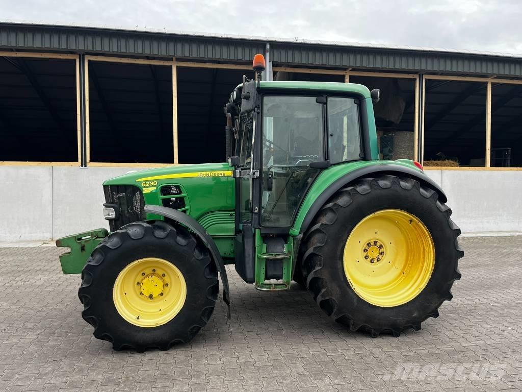 John Deere 6120 Трактора