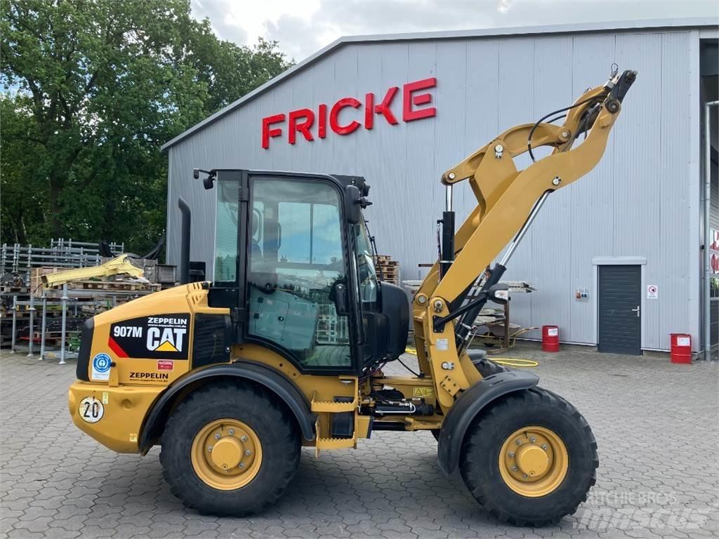 CAT 907 Фронтальные погрузчики