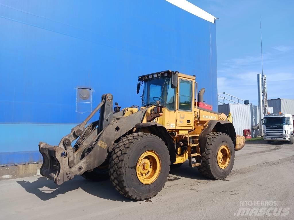 Volvo L 120 E Фронтальные погрузчики