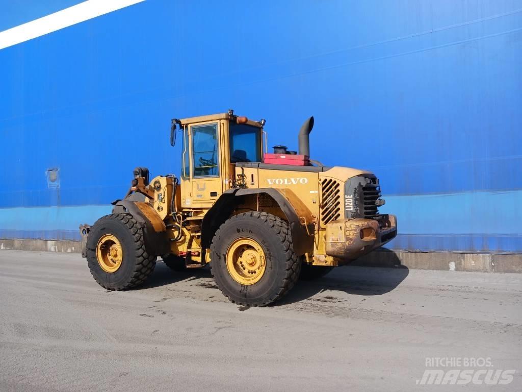 Volvo L 120 E Фронтальные погрузчики