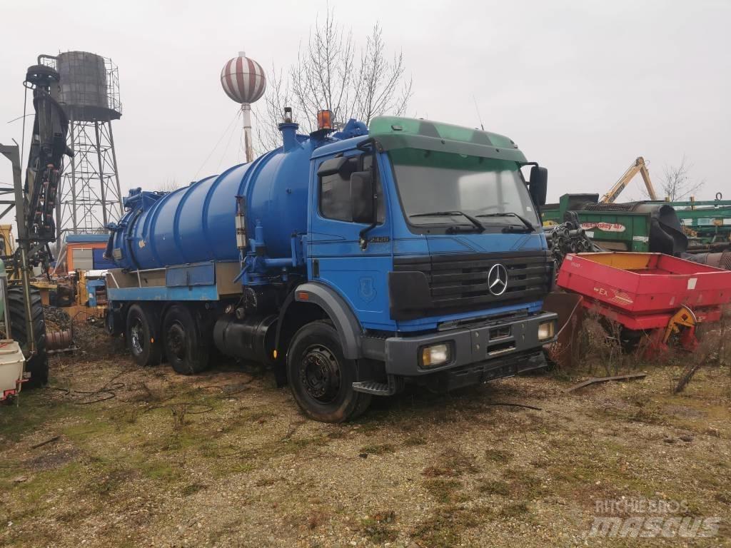 Mercedes-Benz 2426 Ассенизаторские машины