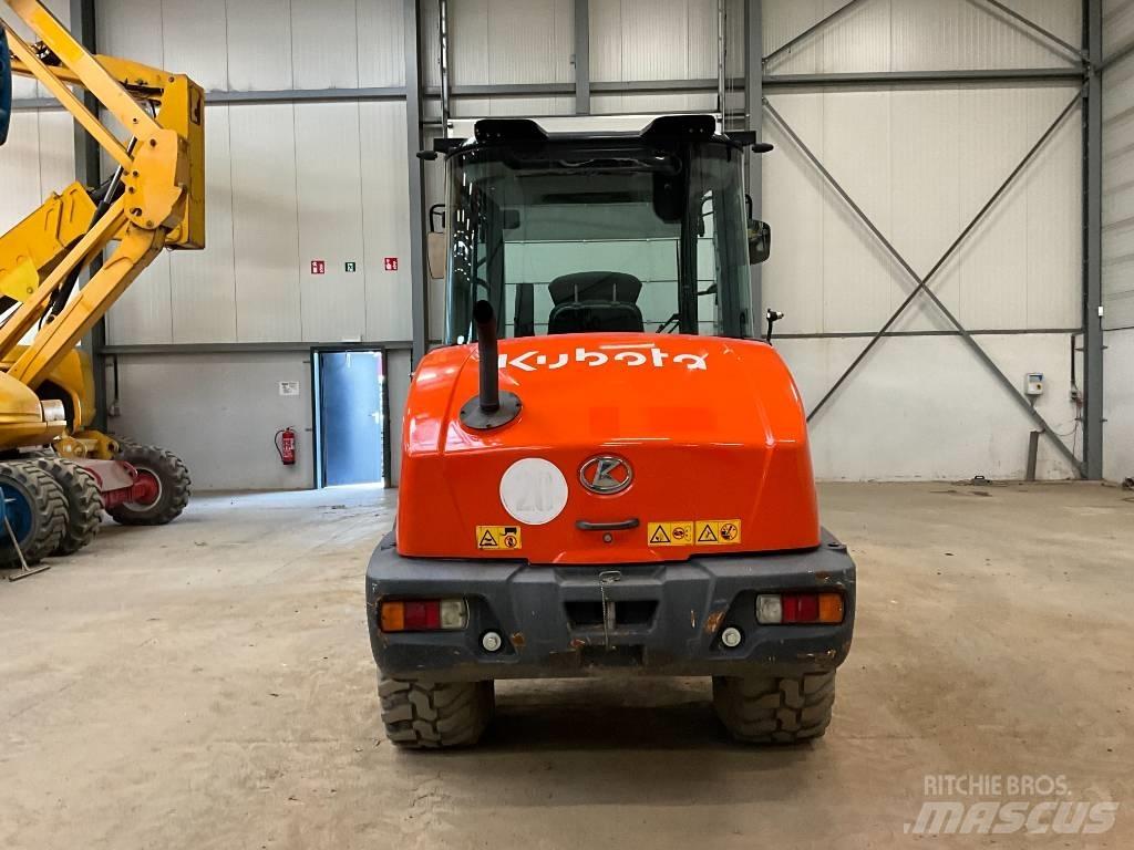 Kubota R 085 Фронтальные погрузчики