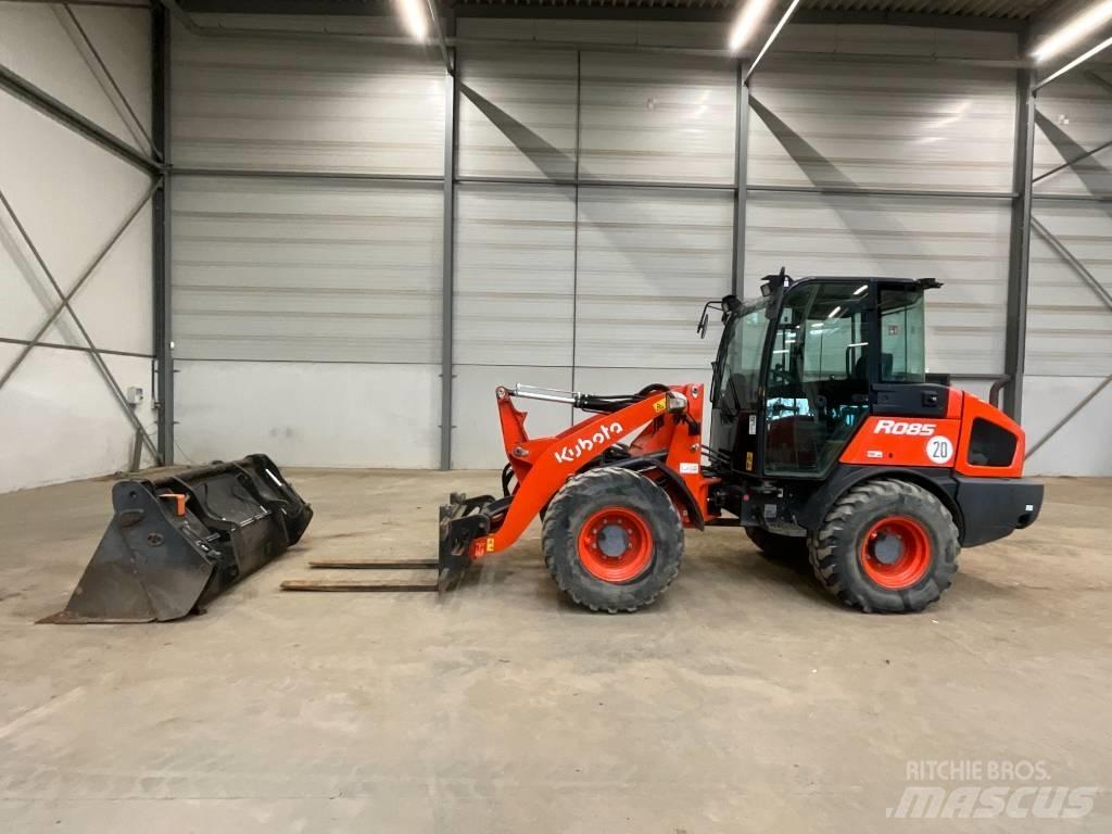 Kubota R 085 Фронтальные погрузчики