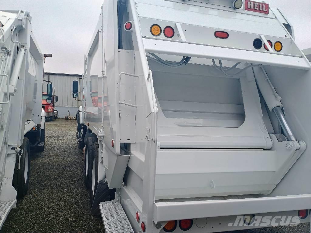 International SF667 Мусоровозы