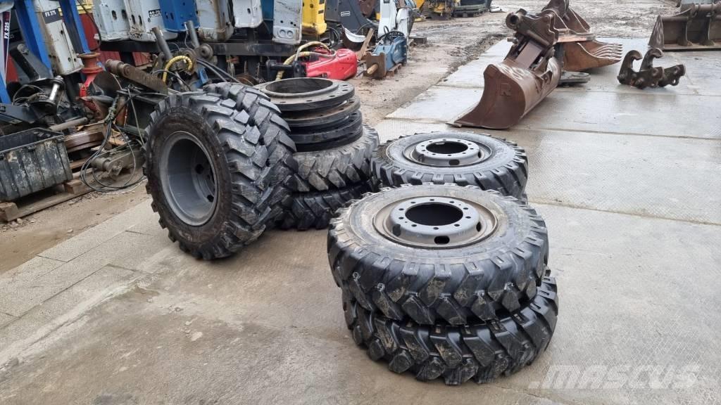  NEW TYRES WITH RIMS Шины и колёса