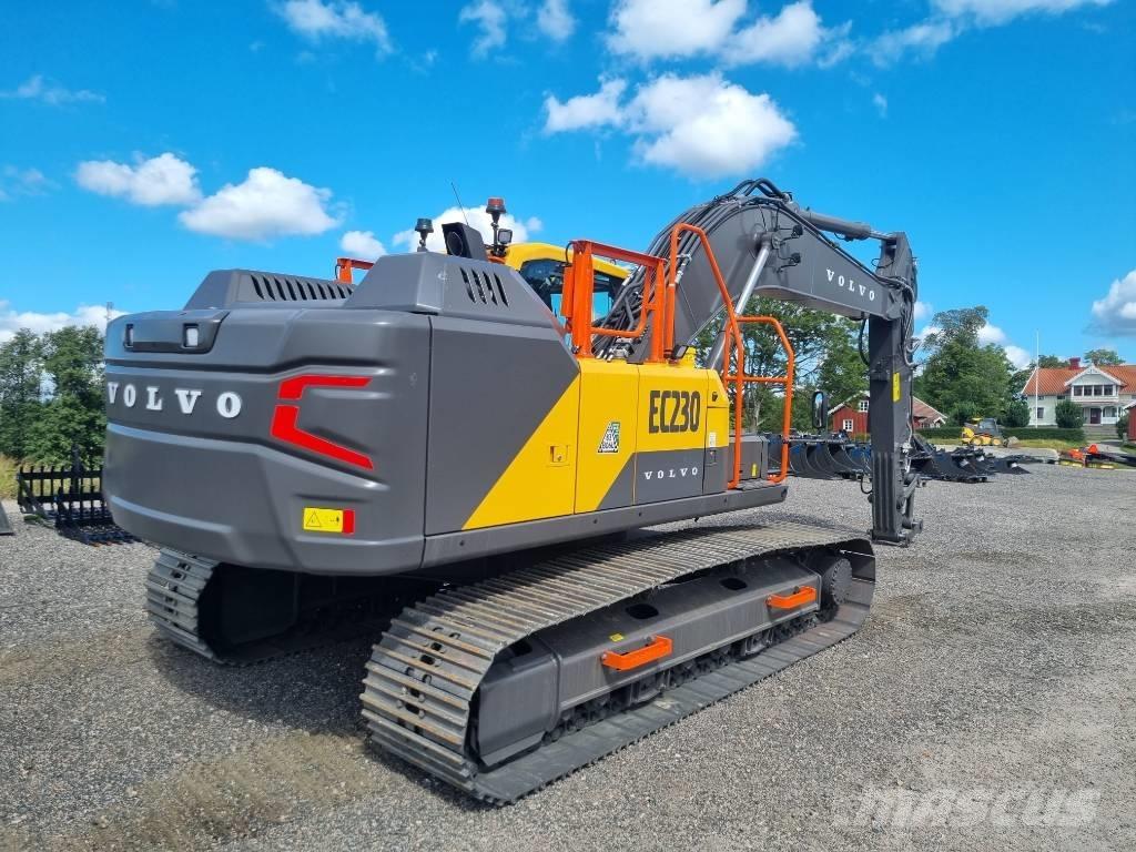 Volvo EC 230 FL Гусеничные экскаваторы