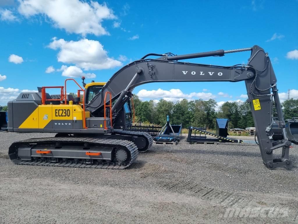 Volvo EC 230 FL Гусеничные экскаваторы