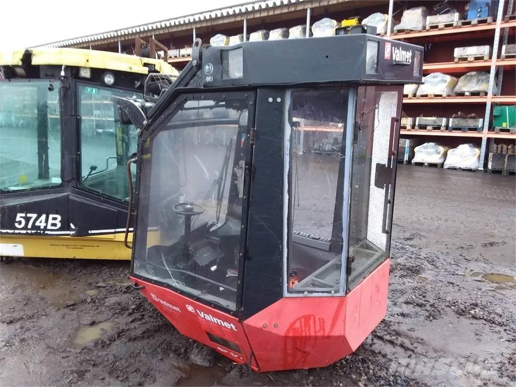 Valmet 911.1 Кабины и интерьер