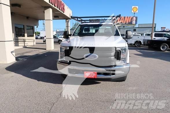 Ford F250 Строительная техника - Другие