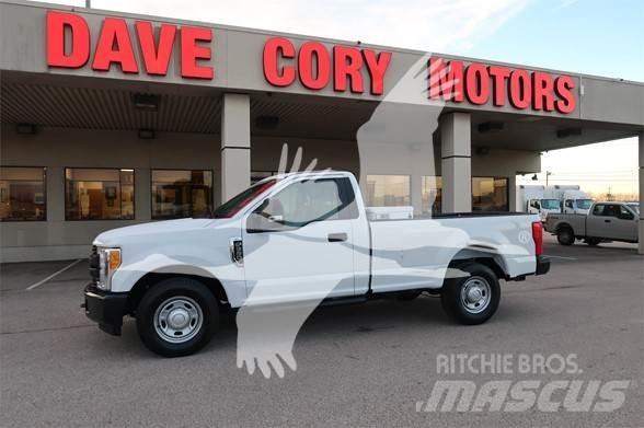 Ford F250 SD Строительная техника - Другие