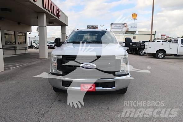 Ford F350 SD Строительная техника - Другие