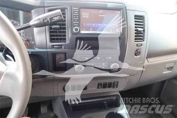 Nissan NV1500 Строительная техника - Другие