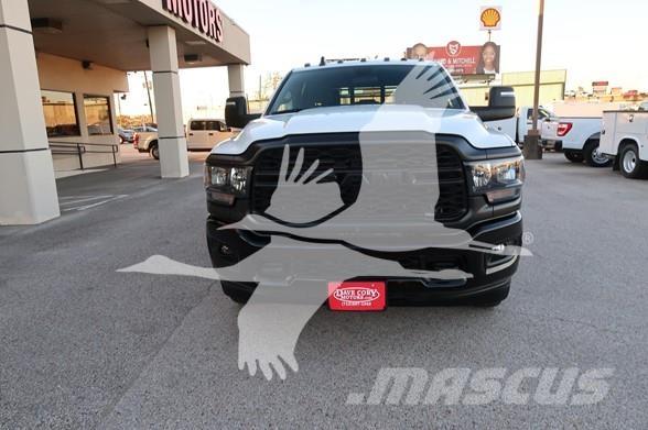 RAM 3500 HD Грузовики-платформы/боковая разгрузка