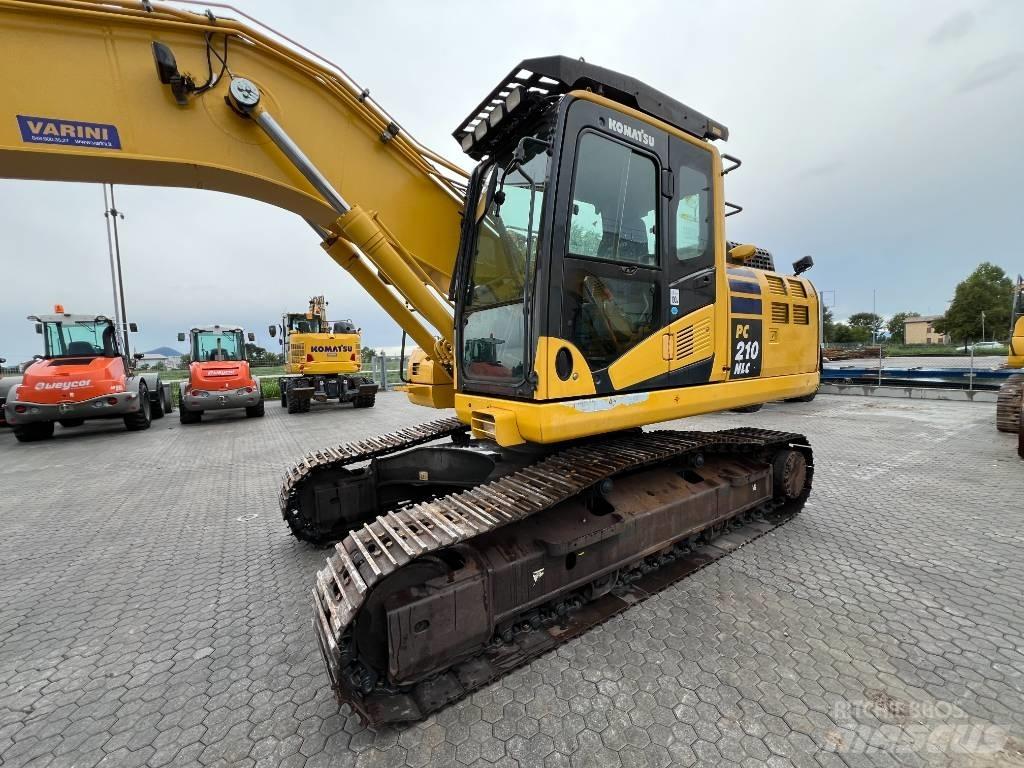 Komatsu PC210NLC-11 Гусеничные экскаваторы