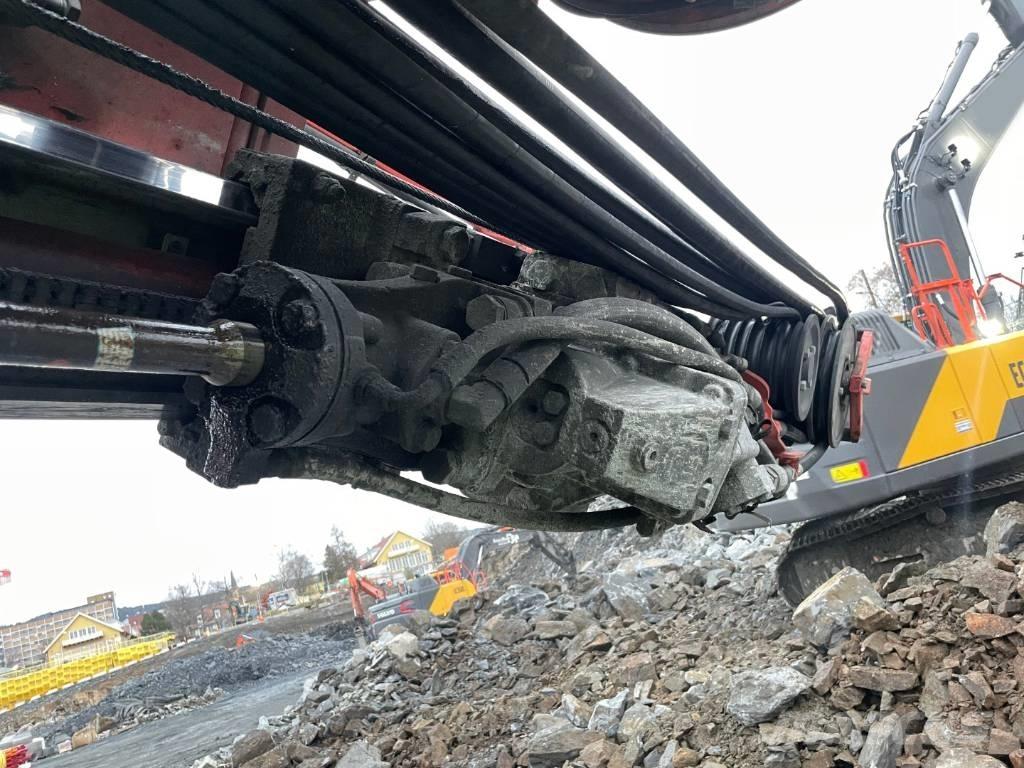 Sandvik DX800i Буровые вышки