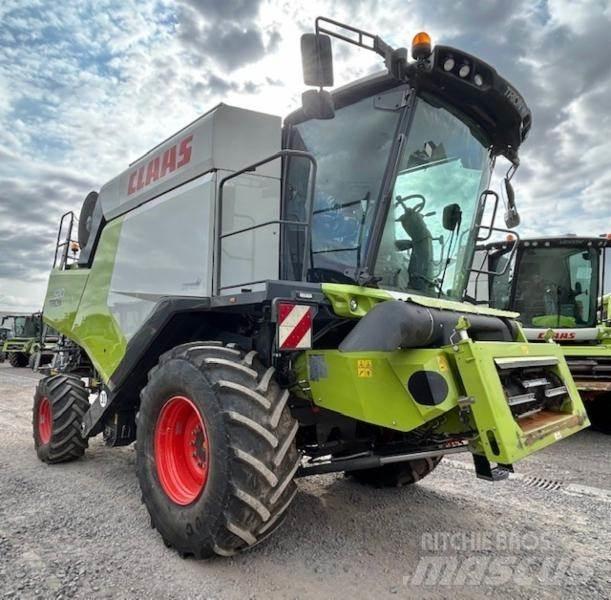 CLAAS TRION 520 Зерноуборочные комбайны
