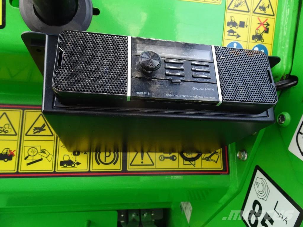 Avant 735 Телескопические фронтальные погрузчики