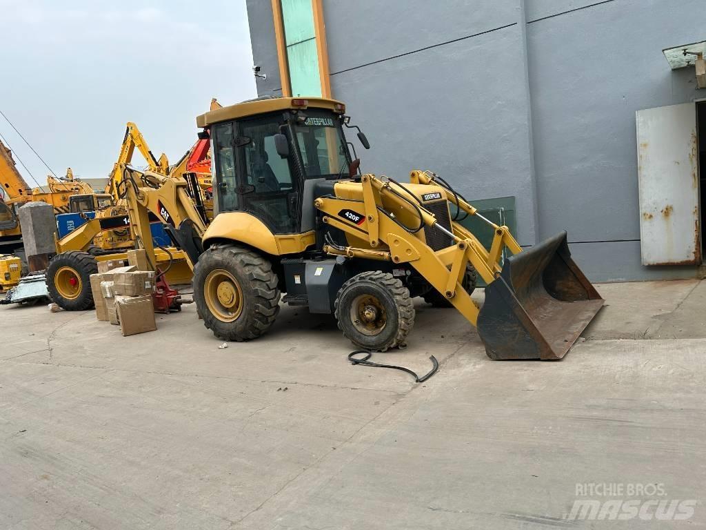 CAT 420 F Экскаваторы-погрузчики