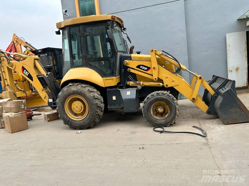 CAT 420 F Экскаваторы-погрузчики