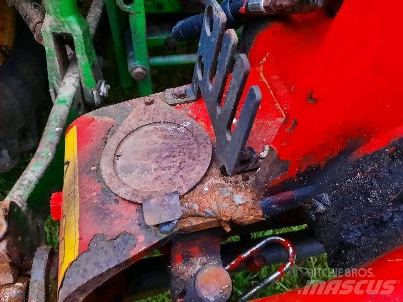 Kuhn MM1235T8010 Строительные плуги