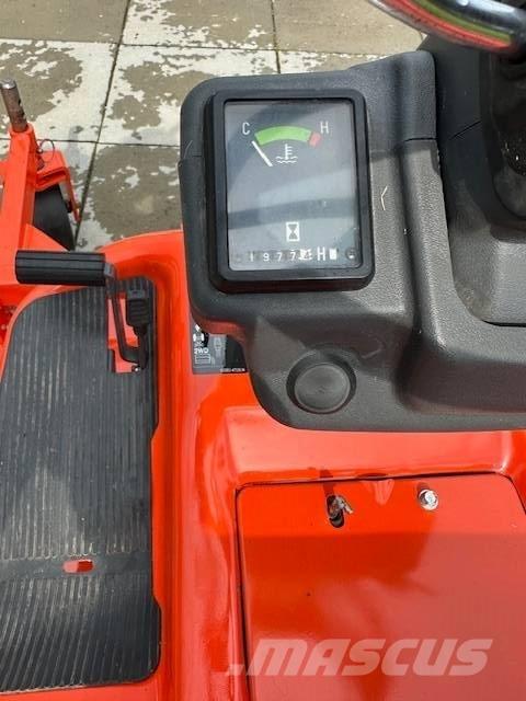 Kubota F 1900 Самоходные газонокосилки