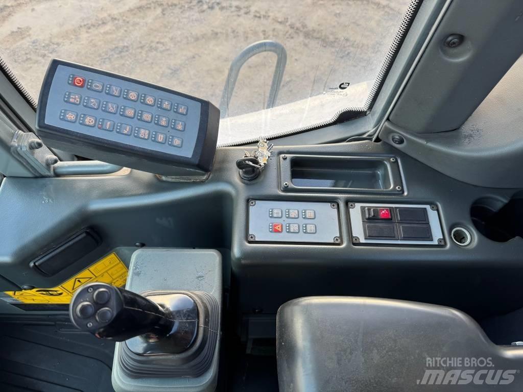 Liebherr L 550 Фронтальные погрузчики