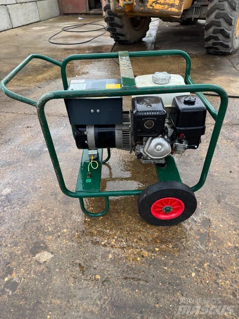 Harrington 3.8KVA Бензиновые генераторы