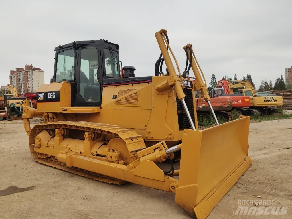CAT D 6 G Гусеничные бульдозеры
