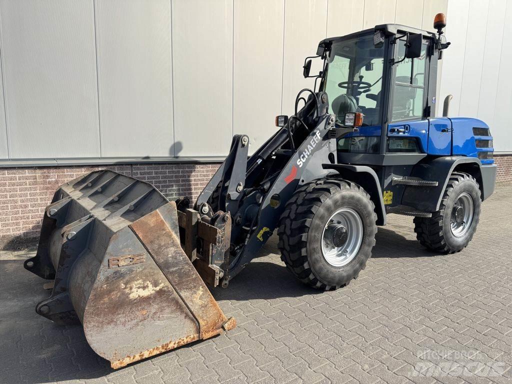 Schaeff TL100 Фронтальные погрузчики