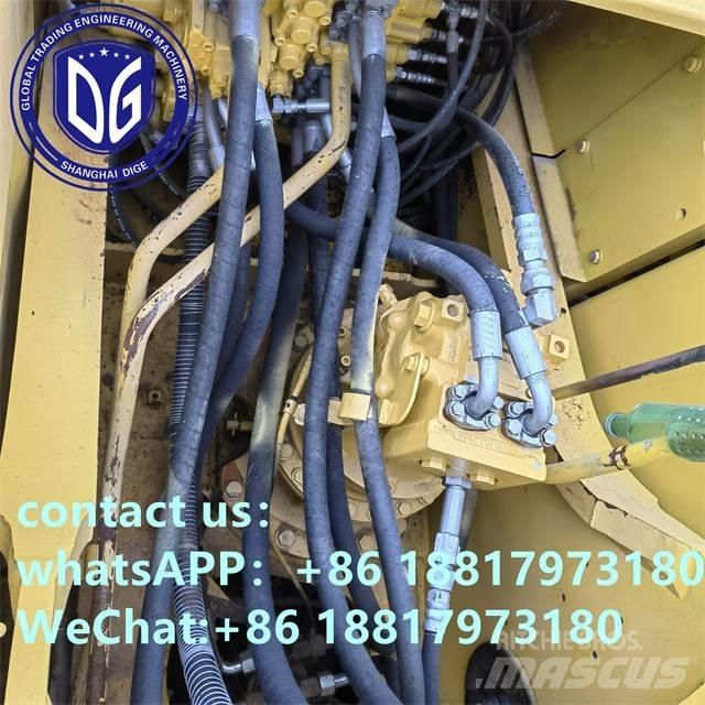 Komatsu PC220-7 Гусеничные экскаваторы