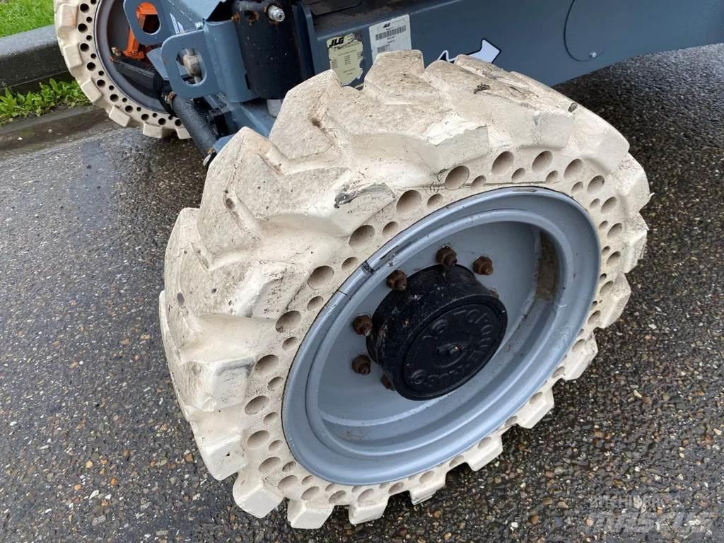 JLG 340AJ Коленчатые подъемники