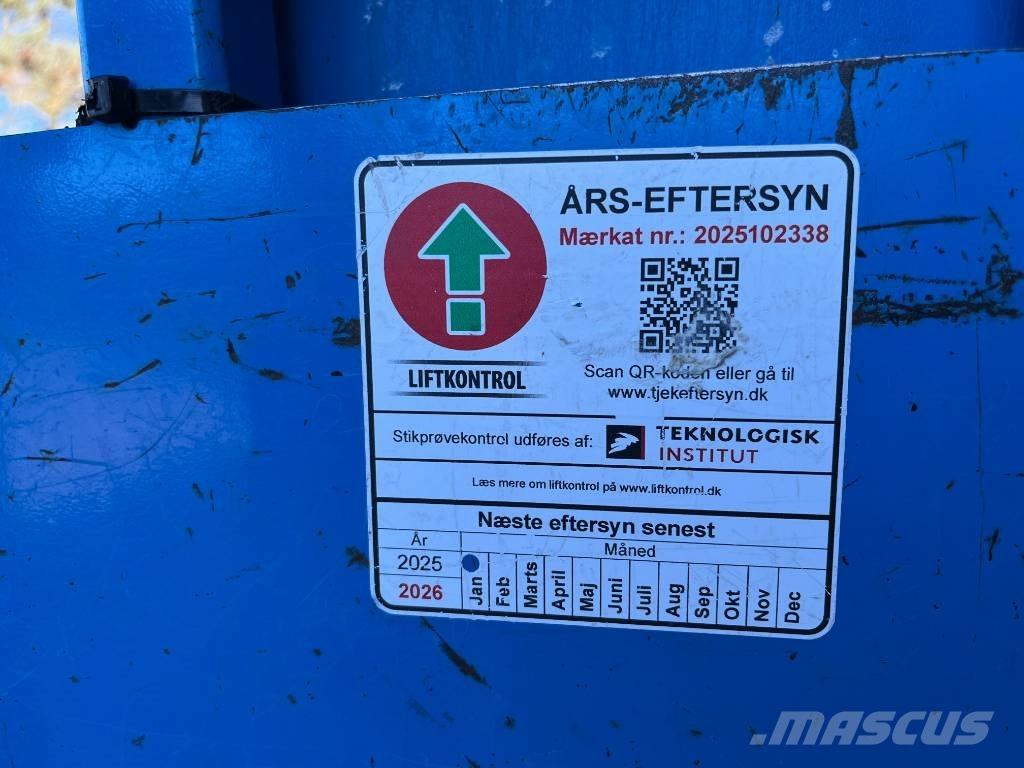 Genie GRC 12 Вертикальные мачтовые подъемники