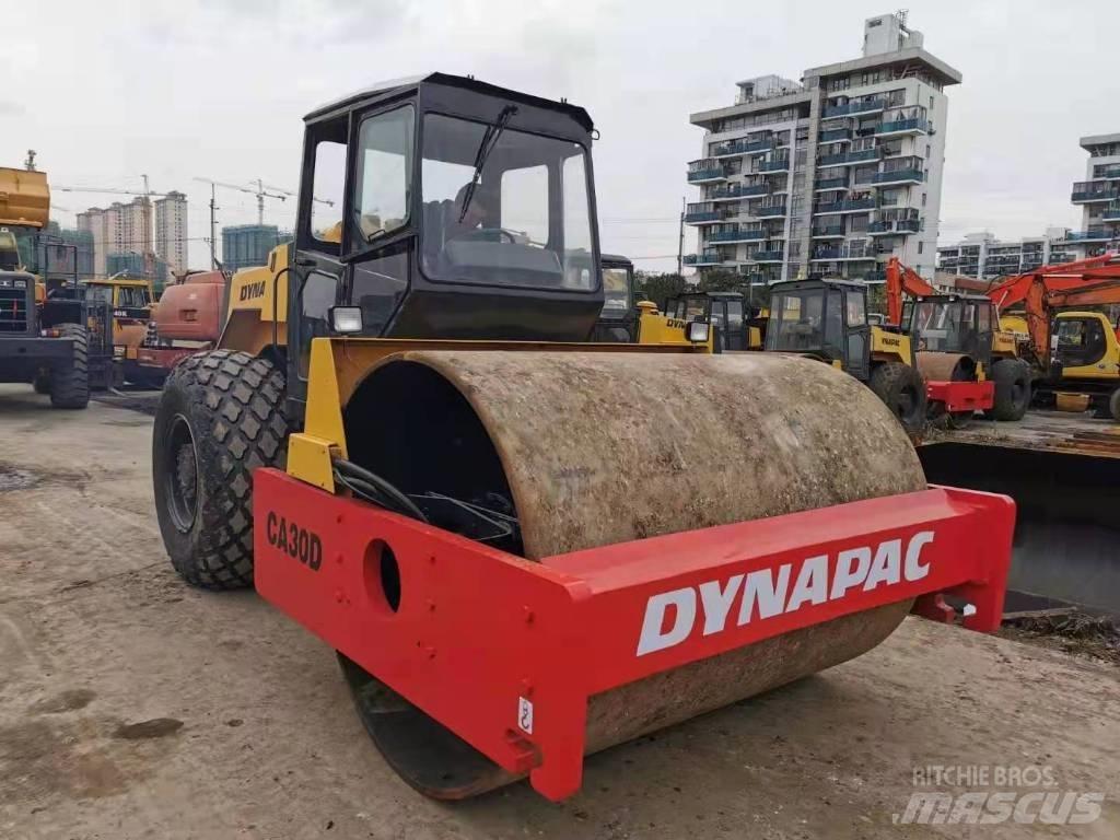 Dynapac CA 30 D Грунтовые катки