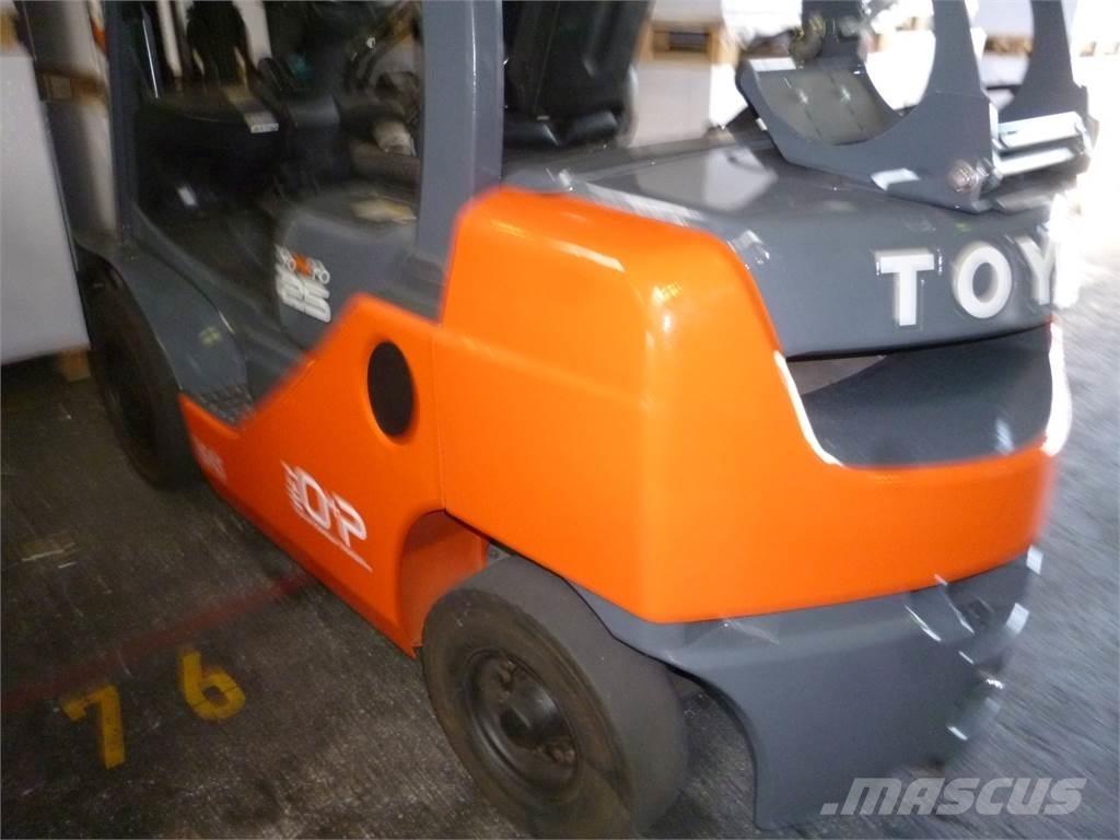 Toyota 02-8FGF25 Газовые погрузчики