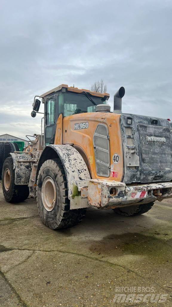 Hyundai HL 960 Фронтальные погрузчики