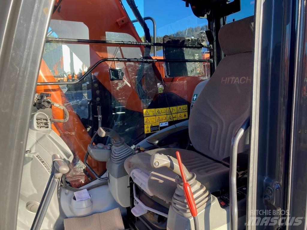 Hitachi ZX225USLC-5 Гусеничные экскаваторы
