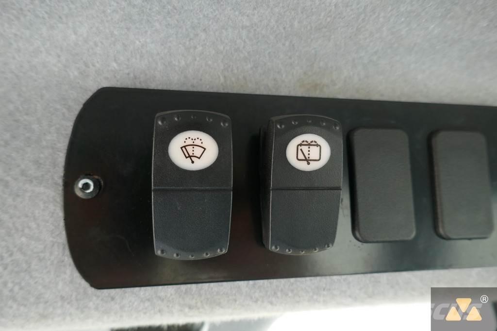 CAT CB10 Катки тротуарные