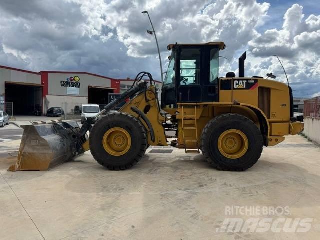 CAT 930 H Фронтальные погрузчики