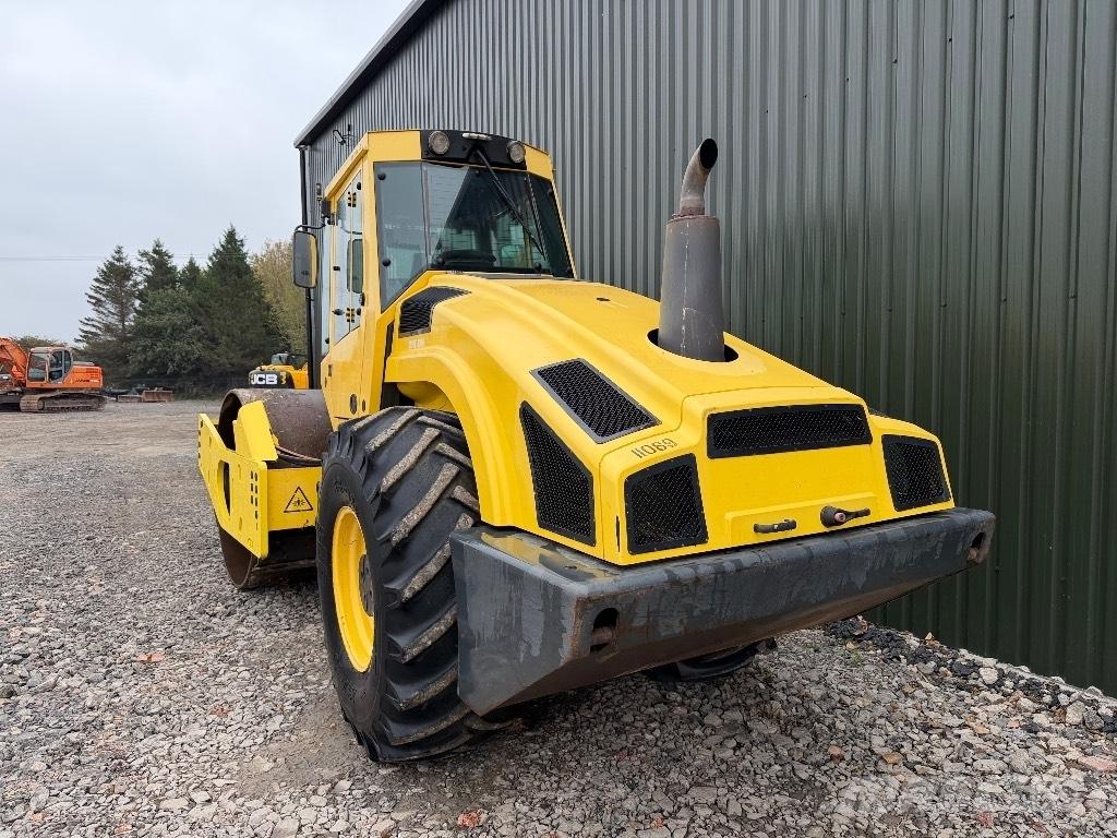 Bomag BW 213 D H-4 Грунтовые катки